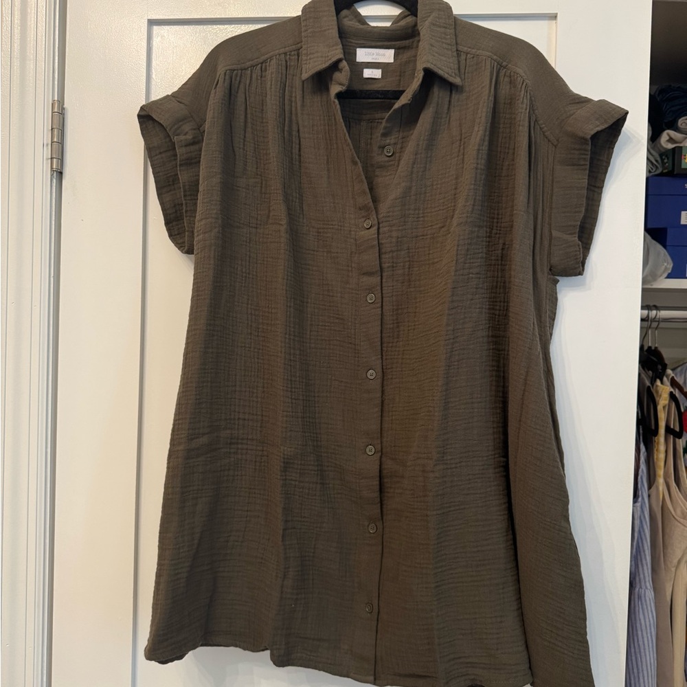 Aritzia Green Oversized Button Down Shirt dress BRAND NEW NEVER WORN